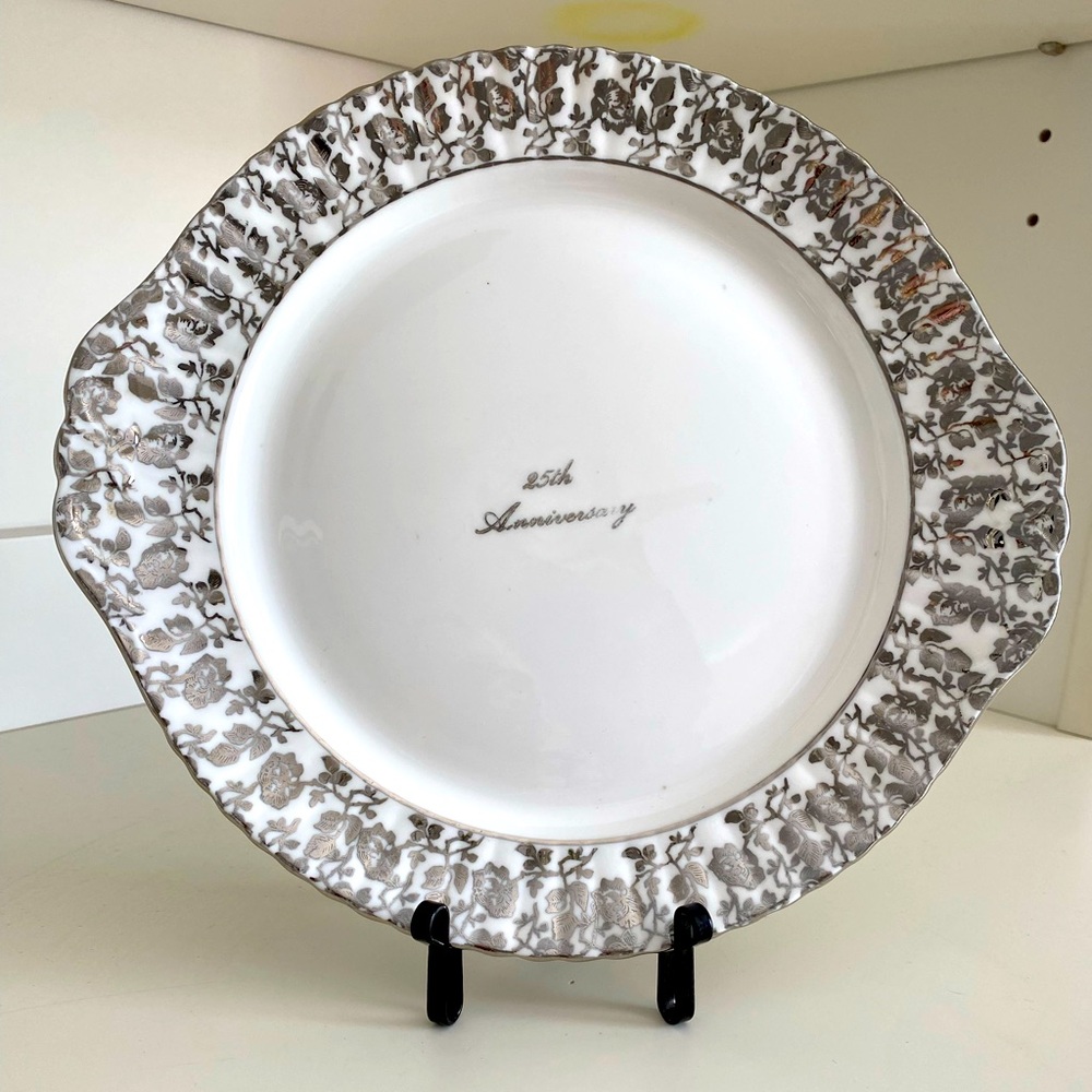 Royal Windsor Fine Bone China 25th Anniversary Plate